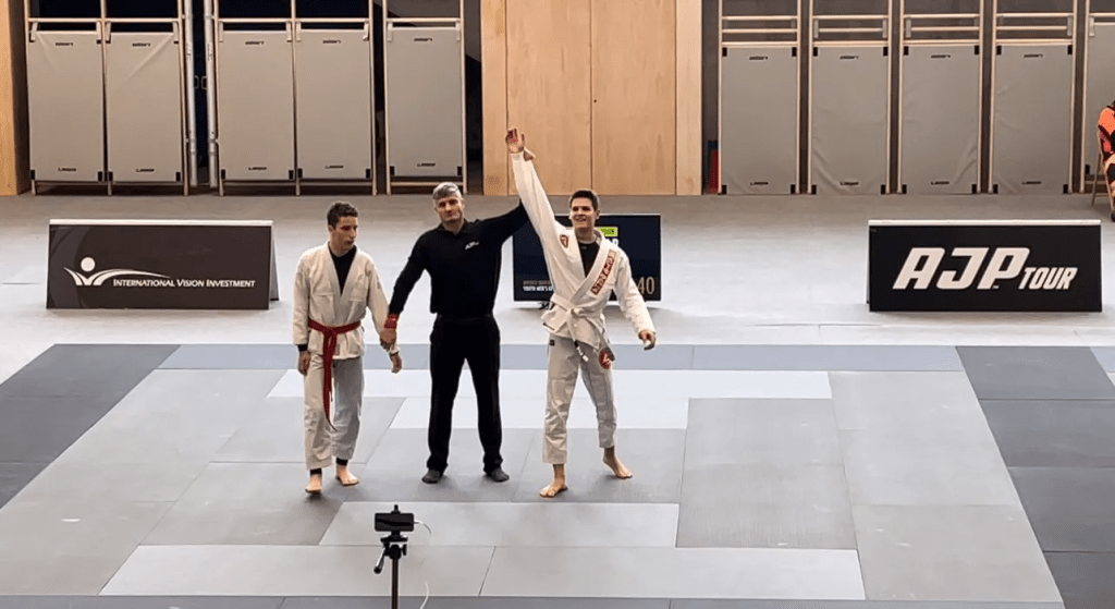 I competed at a Brazilian jujitsu competition for the first time. Here’s what I have learned! 🤼♂️